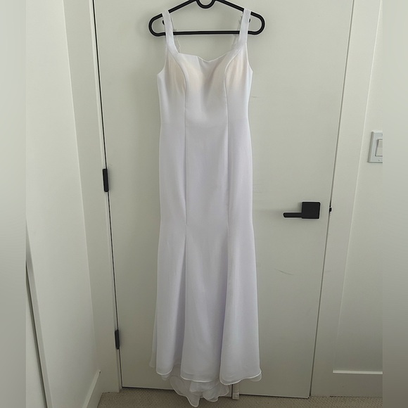 Minimalistic mermaid wedding dress 💖 - Picture 4 of 7